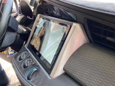 màn hình android oled xe toyota innova 2019