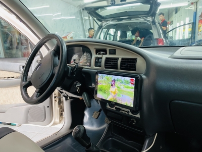 màn hình android xe ford everet 2006