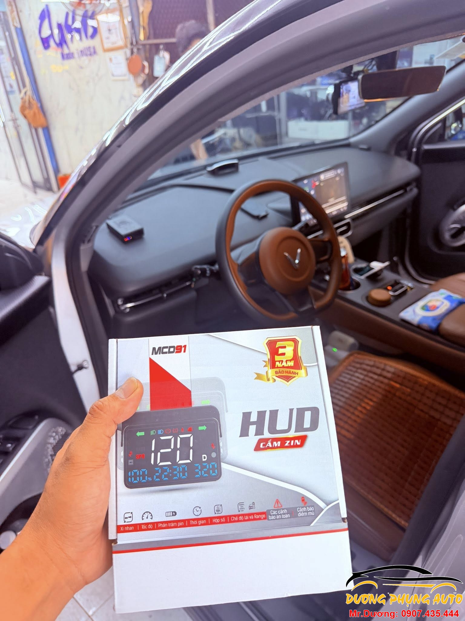 HUD hiển thị tốc độ cho xe vinfast limo green