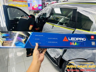 Đèn LED nội thất LedPro Magic trên xe Mazda